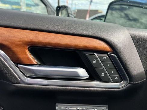 Used 2022 GMC Sierra 1500 Denali w/ Denali Reserve Package image 17