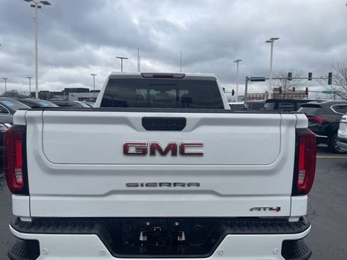 Used 2021 GMC Sierra 1500 AT4 w/ AT4 Premium Package image 3