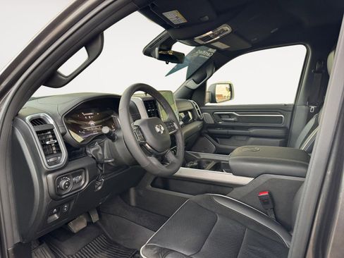 Used 2025 RAM 1500 Laramie w/ Night Edition image 9