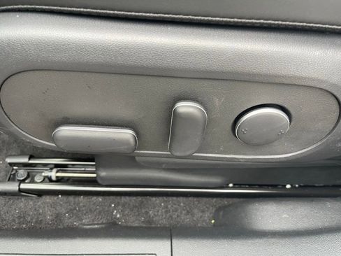 New 2025 Hyundai Ioniq 5 SEL image 18