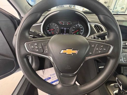 Used 2025 Chevrolet Malibu LT FWD image 20