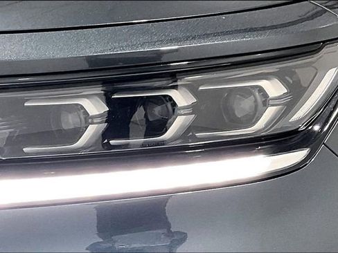 Used 2023 Kia Sorento SX image 31