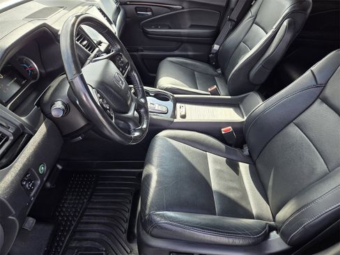 Used 2019 Honda Pilot Elite image 11