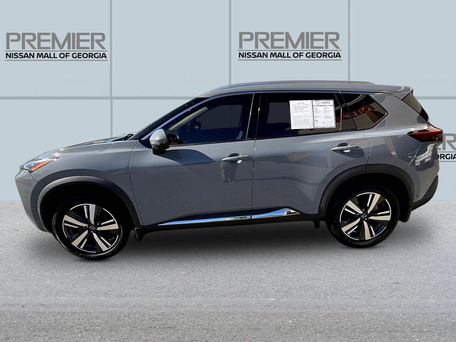 Certified 2023 Nissan Rogue SL w/ SL Premium Package AWD/4WD image 4