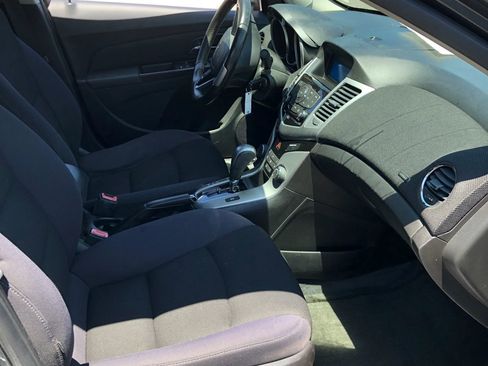 Used 2013 Chevrolet Cruze LT image 17