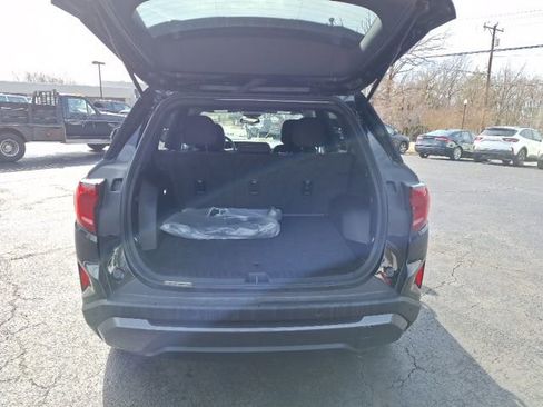 Used 2025 GMC Terrain Elevation image 11