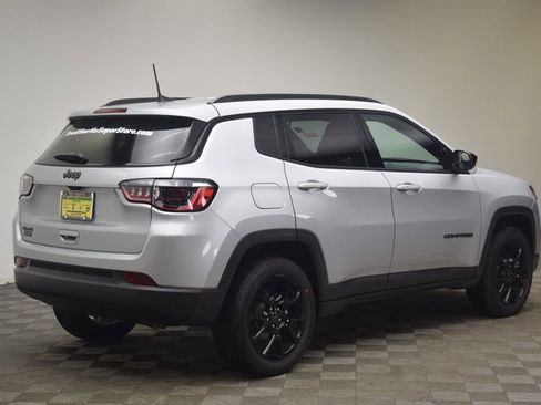 New 2026 Jeep Compass Latitude image 6