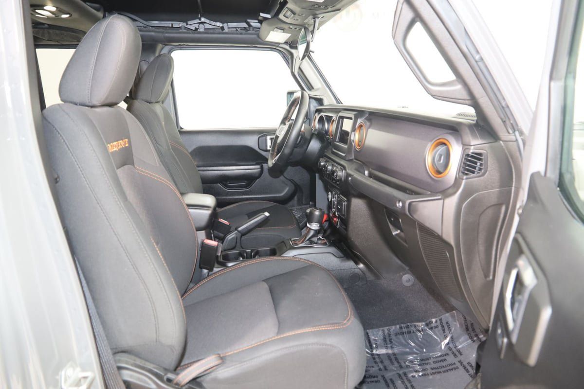 Used 2021 Jeep Gladiator Mojave w/ LED Lighting Group AWD/4WD image 12
