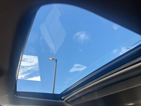 Certified 2022 GMC Sierra 1500 Denali w/ Denali Reserve Package image 24