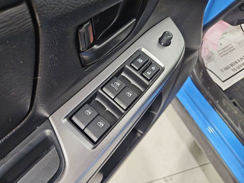 Used 2016 Subaru Crosstrek 2.0i image 12