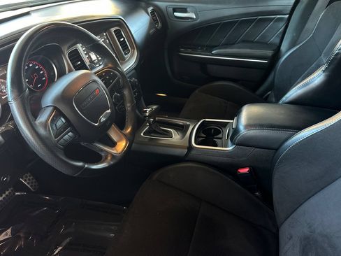 Used 2019 Dodge Charger GT w/ Plus Group RWD image 9