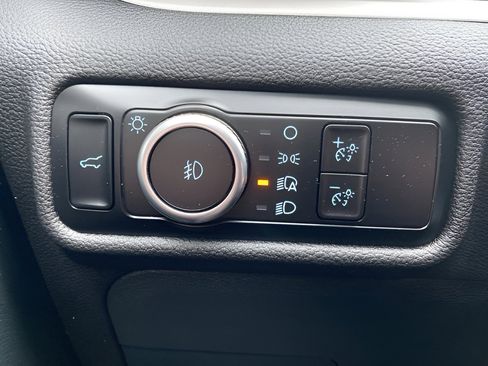 Used 2023 Ford Explorer XLT w/ Equipment Group 202A image 47