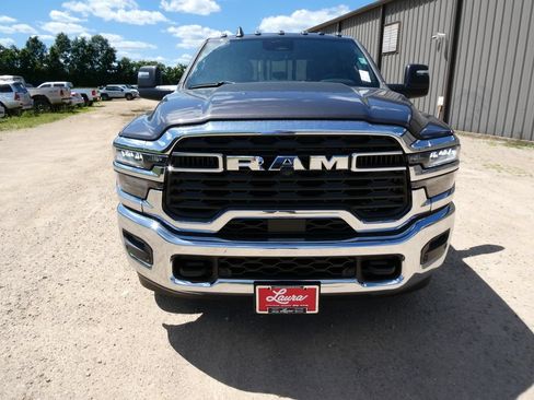 New 2026 RAM 3500 Tradesman AWD/4WD image 9