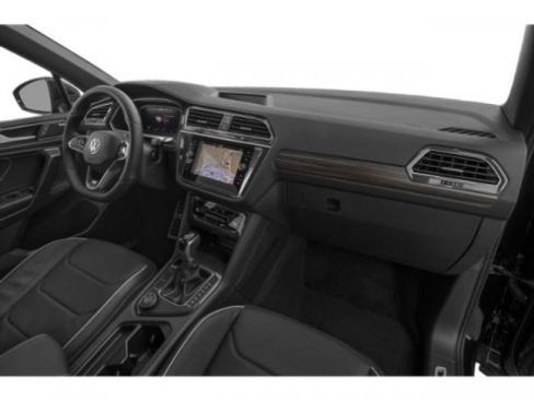 Used 2022 Volkswagen Tiguan SEL R-Line image 15