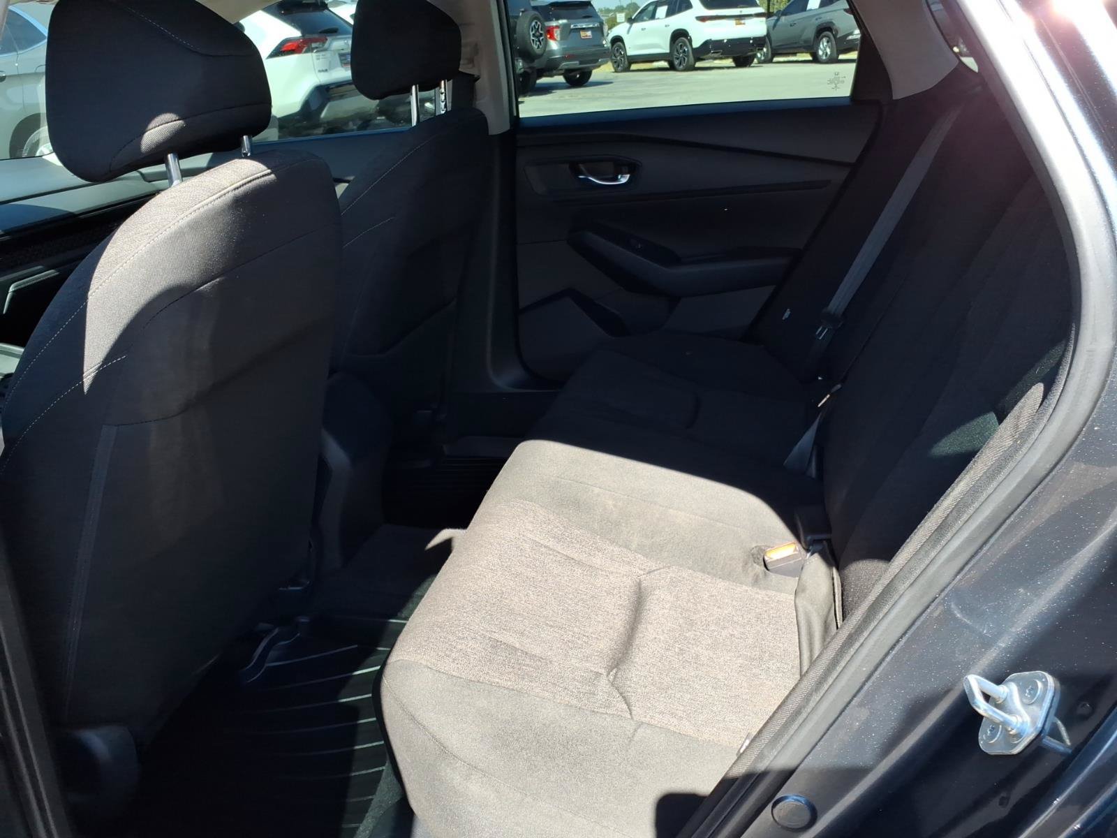 Used 2023 Honda Accord EX image 10