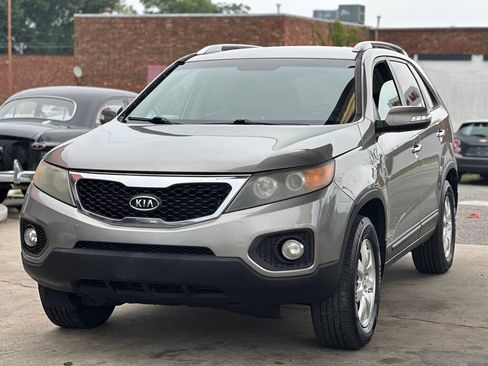 Used 2012 Kia Sorento LX w/ Convenience Pkg AWD/4WD image 3