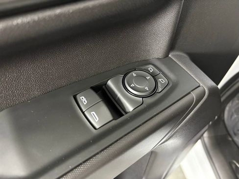 Used 2025 Chevrolet Silverado 1500 W/T w/ WT Value Package image 17