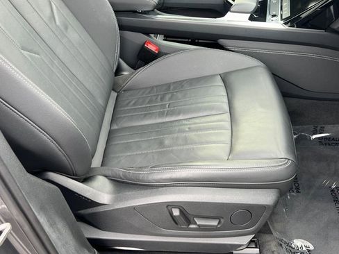 Used 2021 Audi e-tron Premium w/ Convenience Plus Package image 13