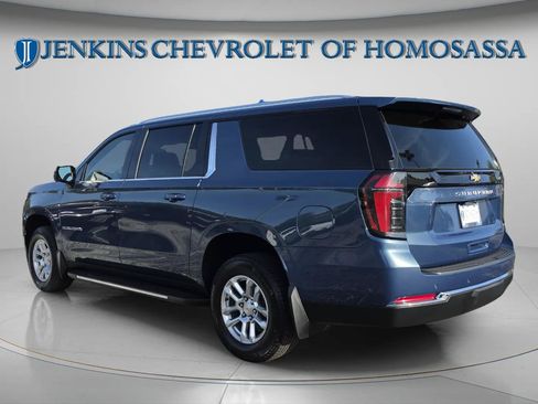 New 2026 Chevrolet Suburban LS w/ Max Trailering Package RWD image 7