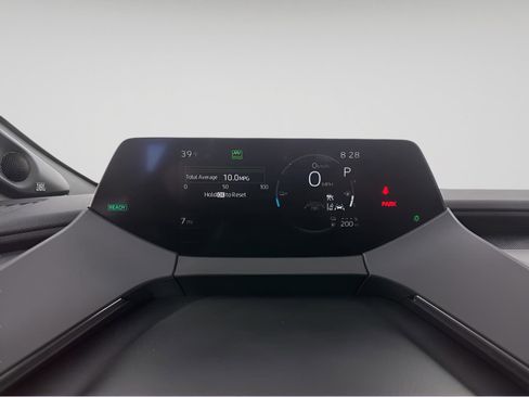 New 2026 Toyota Prius Plug-In Hybrid image 4