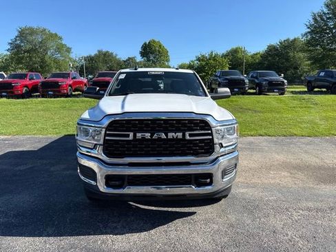 Used 2022 RAM 2500 Big Horn AWD/4WD image 2
