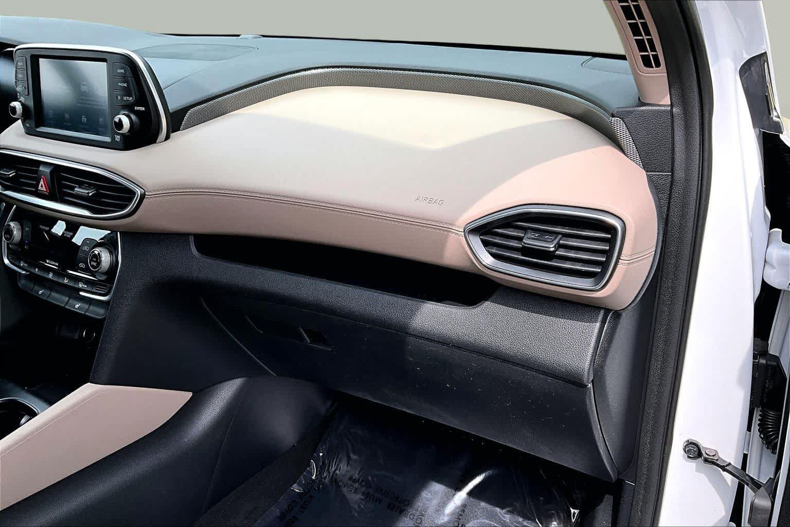Used 2019 Hyundai Santa Fe SEL FWD image 18