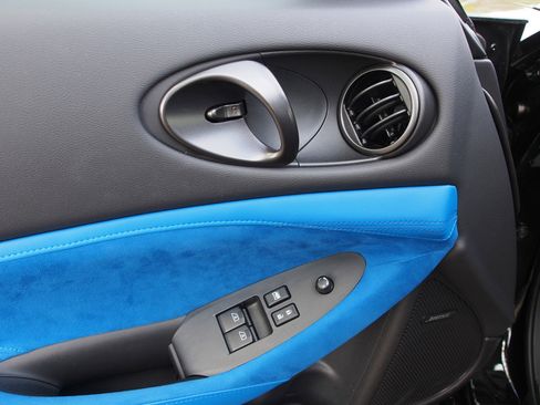 Used 2024 Nissan Z Performance w/ Floor Mat Package RWD image 19