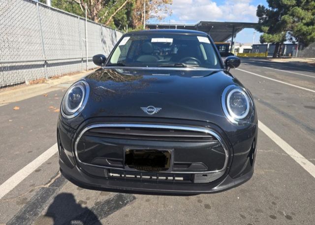 Used 2023 MINI Cooper 2-Door Hardtop FWD image 2
