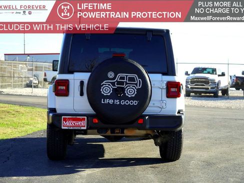 Used 2021 Jeep Wrangler Unlimited Sahara w/ Safety Group image 7