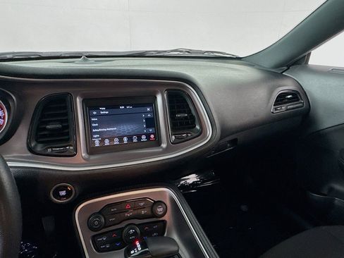 Used 2022 Dodge Challenger GT image 19