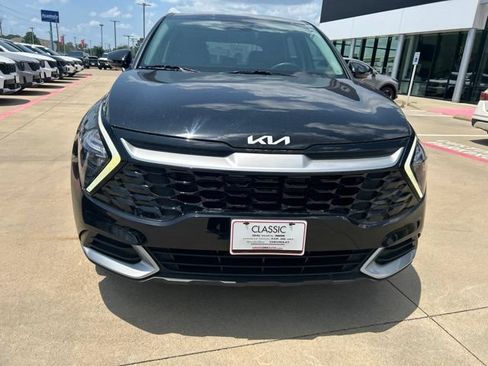 Used 2023 Kia Sportage EX FWD image 2