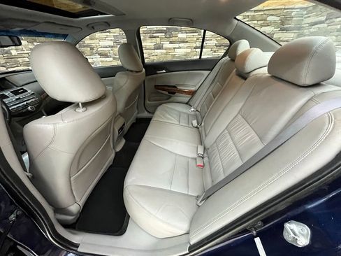 Used 2011 Honda Accord EX-L image 32