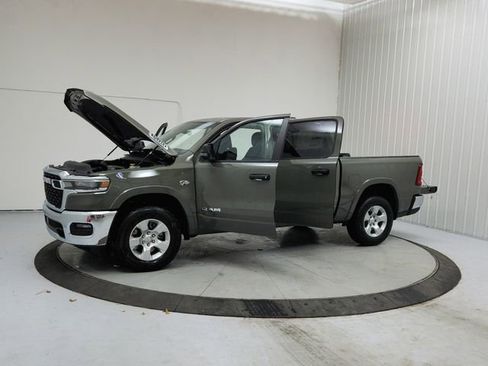 New 2026 RAM 1500 Big Horn AWD/4WD image 11