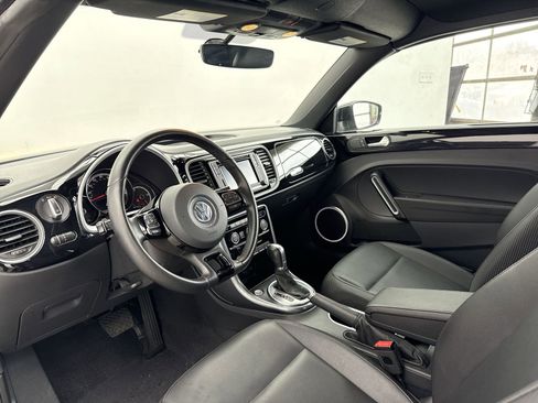 Used 2019 Volkswagen Beetle 2.0T SE image 12