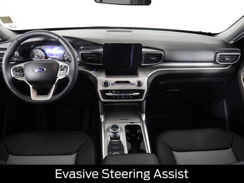 Used 2023 Ford Explorer XLT w/ Equipment Group 202A image 34