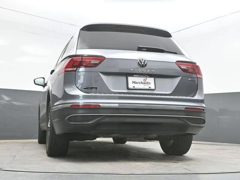 Used 2023 Volkswagen Tiguan SE AWD/4WD image 32