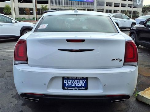 Used 2022 Chrysler 300 S image 6