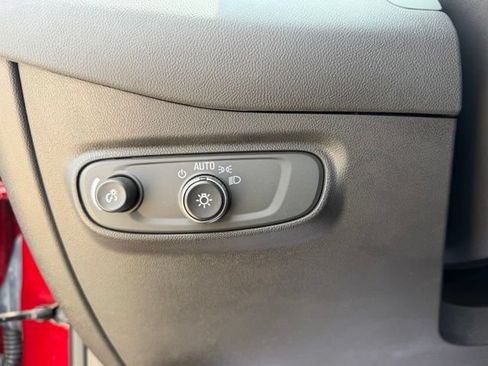 Used 2023 Chevrolet Equinox LT AWD/4WD image 30