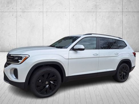 New 2026 Volkswagen Atlas SE image 1