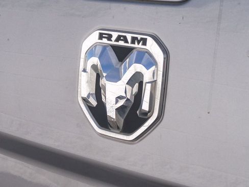 Used 2024 RAM 2500 Laramie AWD/4WD image 11