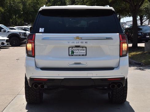 Used 2021 Chevrolet Tahoe High Country w/ Premium Package RWD image 9