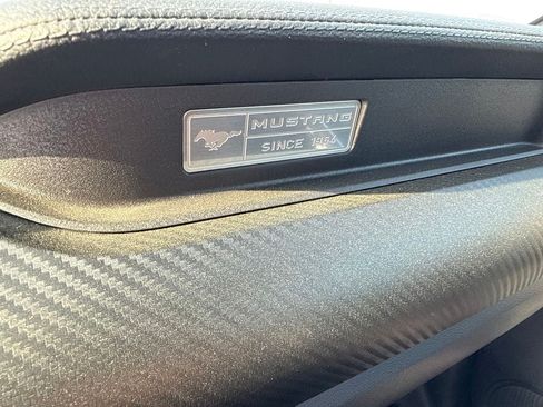 Used 2015 Ford Mustang Coupe RWD image 23
