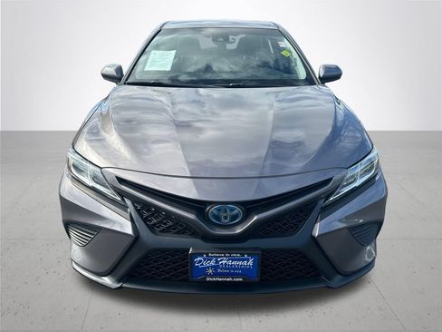 Used 2020 Toyota Camry SE w/ Carpet Mat Package FWD image 3