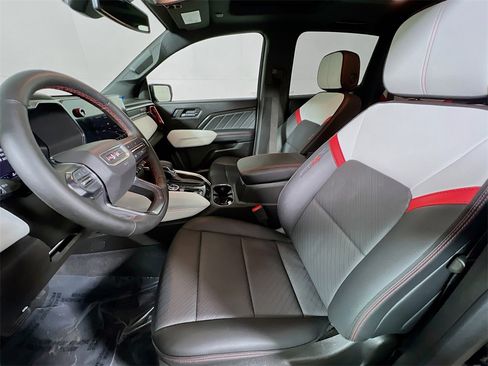 Used 2024 GMC Canyon AT4X image 18