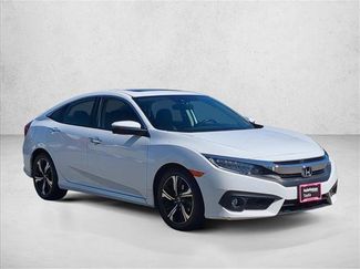 Used 2018 Honda Civic Touring video 3