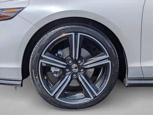 Used 2024 Honda Accord Sport image 23