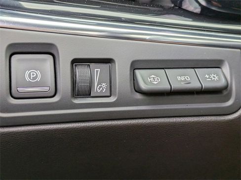 Used 2021 Cadillac XT6 Sport w/ Platinum Package image 26