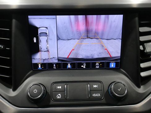 Used 2023 GMC Acadia SLT w/ Preferred Package image 32