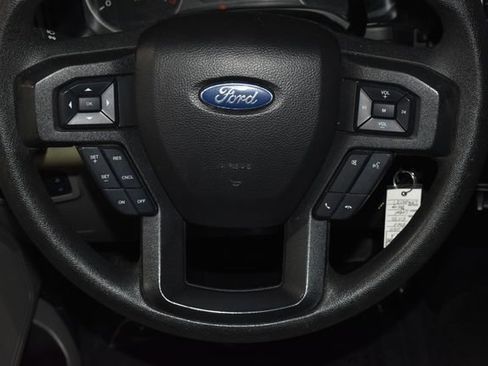 Used 2020 Ford F150 XLT image 25