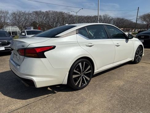 Used 2022 Nissan Altima 2.5 SR FWD image 5